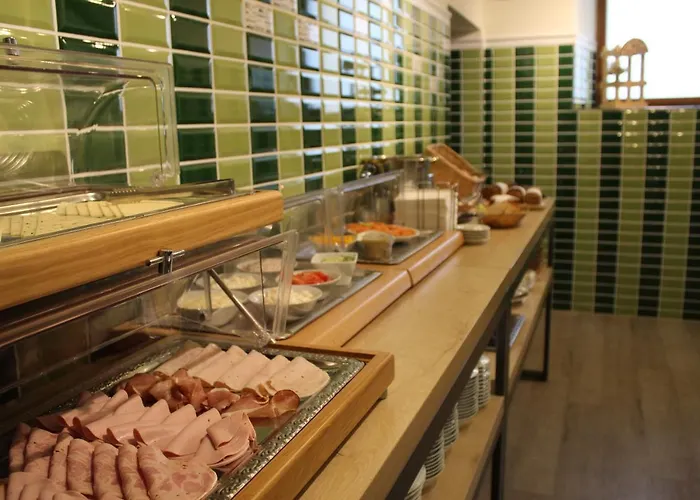 Miriquidi Inklusive מלון 2*